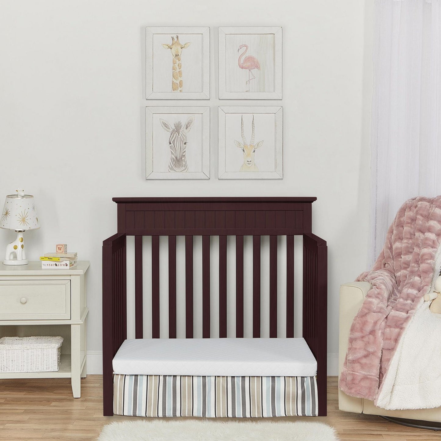 Dream On Harbor 4-in-1 Convertible Mini Crib