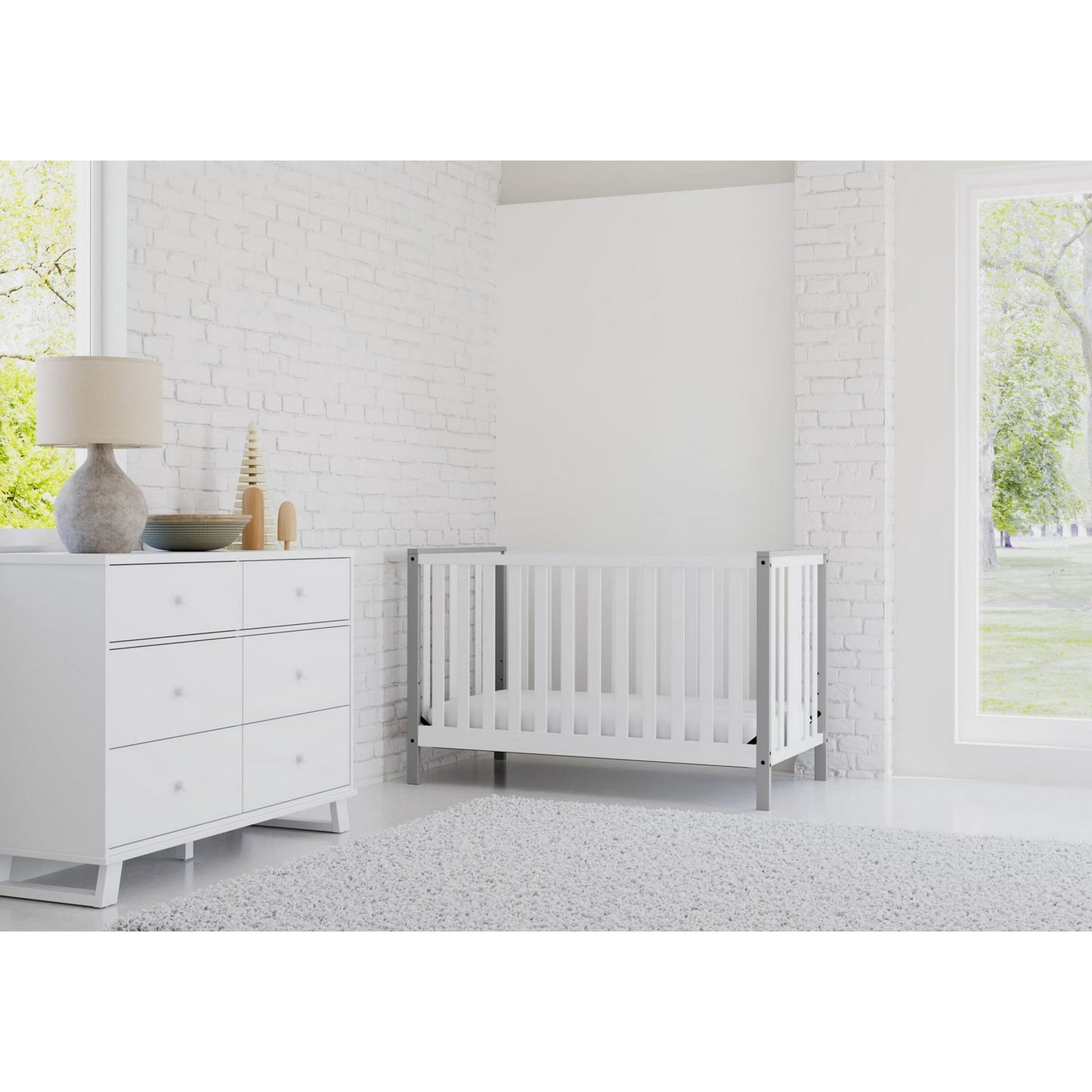 Storkcraft Modern Pacific 4-In-1 Convertible Crib